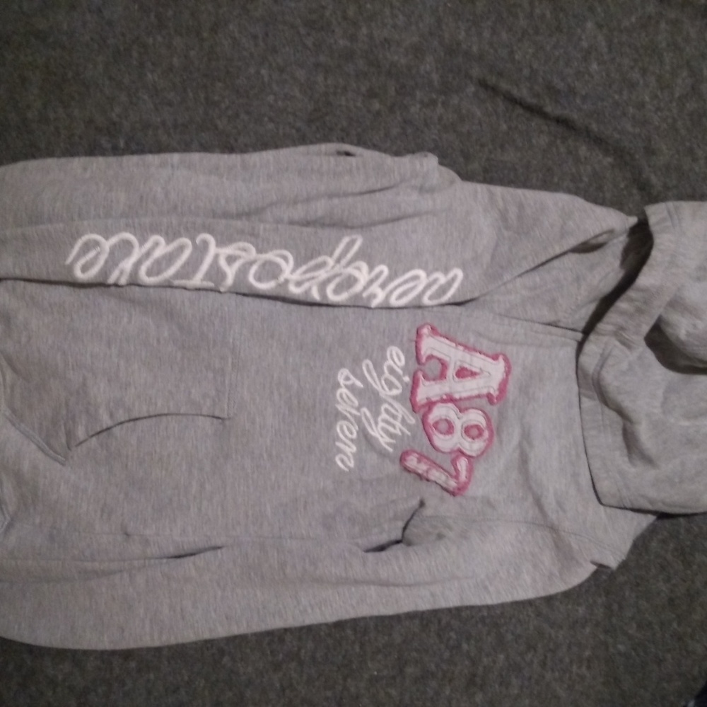 Cute Aeropostale Sweater